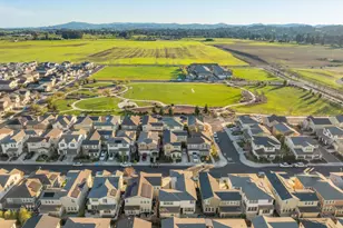 1630 Winterberry Ln, Rohnert Park, CA 94928 - Photo 32