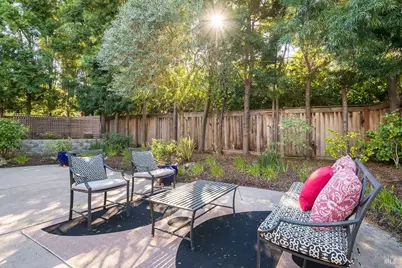 89 Hollyleaf Way, Novato, CA 94949 - Photo 32