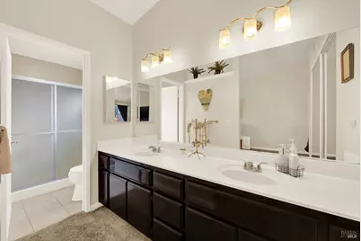 1404 Donner Court, Suisun City, CA 94585 - Photo 32