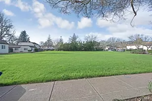 1749 Las Raposas Ct, Santa Rosa, CA 95409 - Photo 10