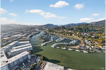 60 Marina Court Drive, San Rafael, CA 94901 - Photo 6