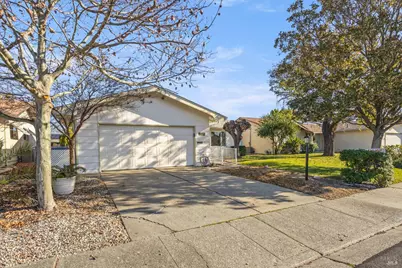 119 Carlsbad Circle, Vacaville, CA 95687 - Photo 1