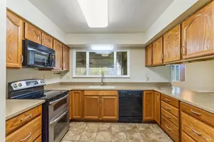 119 Carlsbad Cir, Vacaville, CA 95687 - Photo 18