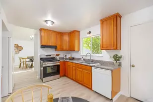 636 Nikki Dr, Petaluma, CA 94954 - Photo 12