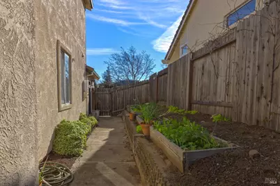 1626 Highland Circle, Fairfield, CA 94534 - Photo 46