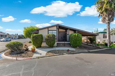 76 Lemon Tree Circle, Vacaville, CA 95687 - Photo 2