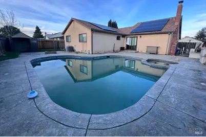 708 Bella Vista Drive, Suisun City, CA 94585 - Photo 2