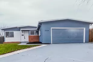 2034 Cambridge Dr, Fairfield, CA 94533 - Photo 1