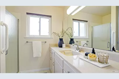 28 Meadowglen Drive, Petaluma, CA 94952 - Photo 30