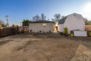 201 Madison St, Fairfield, CA 94533 - Photo 32