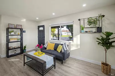 201 Madison Street, Fairfield, CA 94533 - Photo 8