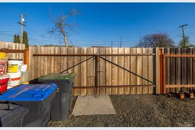 201 Madison Street, Fairfield, CA 94533 - Photo 30