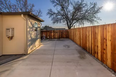201 Madison Street, Fairfield, CA 94533 - Photo 26