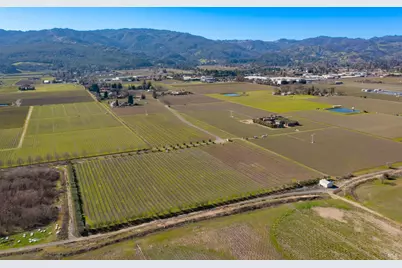 218 Zinfandel Lane, Saint Helena, CA 94574 - Photo 10