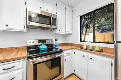 2103 Woodlake Drive, Santa Rosa, CA 95405 - Photo 14