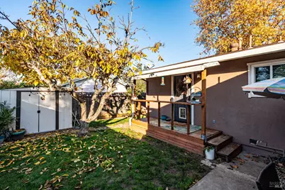 133 Bluebird Drive, Windsor, CA 95492 - Photo 2