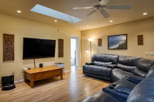 2105 Sunrise Ave, Santa Rosa, CA 95409 - Photo 20