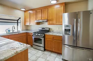 2505 Copperfield Dr, Santa Rosa, CA 95401 - Photo 2