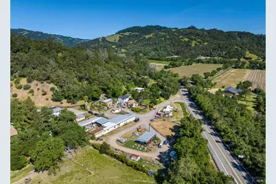 31211 NE Highway 128 Highway, Cloverdale, CA 95425 - Photo 2
