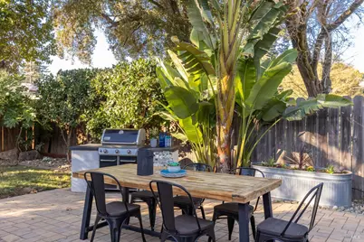 111 S Franklin Street, Napa, CA 94559 - Photo 24