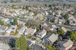 581 Quaking Aspen Ln, Windsor, CA 95492 - Photo 6