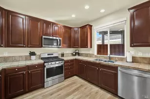 1648 Tucson Cir, Suisun City, CA 94585 - Photo 32