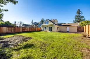 300 Pickwick Dr, Napa, CA 94558 - Photo 26