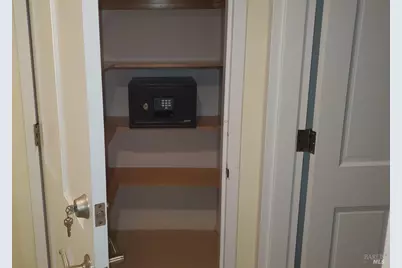 100 Thorndale Drive #327, San Rafael, CA 94903 - Photo 10