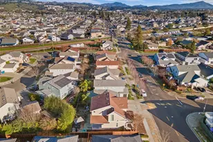 2067 San Miguel Ave, Santa Rosa, CA 95403 - Photo 34