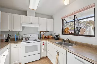 900 Southampton Road #2, Benicia, CA 94510 - Photo 16