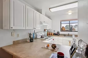 900 Southampton Rd, Benicia, CA 94510 - Photo 14