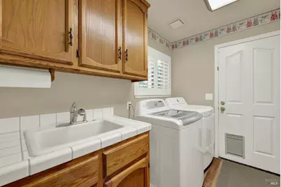 3442 Glen Ellen Drive, Fairfield, CA 94534 - Photo 40