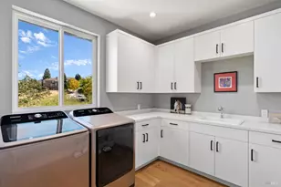 1500 San Ramon Way, Santa Rosa, CA 95409 - Photo 30