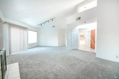 1310 Hawthorne Court, Dixon, CA 95620 - Photo 6