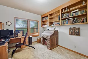 936 Valley View Dr, Healdsburg, CA 95448 - Photo 22