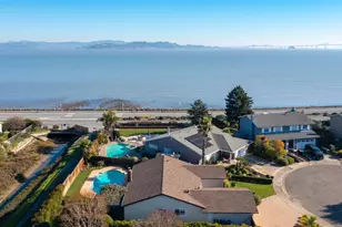 40 Surfwood Cir, San Rafael, CA 94901 - Photo 20