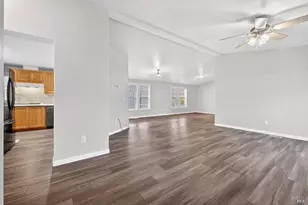 24 Leisure Park Cir, Santa Rosa, CA 95401 - Photo 16