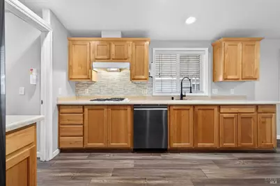 24 Leisure Park Circle, Santa Rosa, CA 95401 - Photo 18