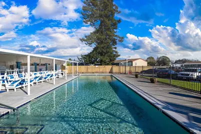 24 Leisure Park Circle, Santa Rosa, CA 95401 - Photo 40