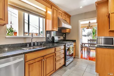 99 San Benito Way, Novato, CA 94945 - Photo 6