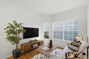 94 Mariners Cir, San Rafael, CA 94903 - Photo 12