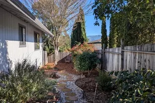 929 Helen Ave, Ukiah, CA 95482 - Photo 2
