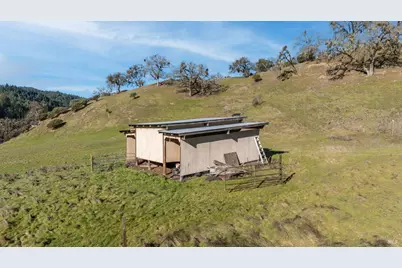 8400 Cave Creek Road, Redwood Valley, CA 95470 - Photo 22