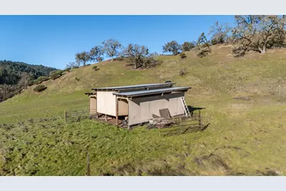 8400 Cave Creek Road, Redwood Valley, CA 95470 - Photo 24