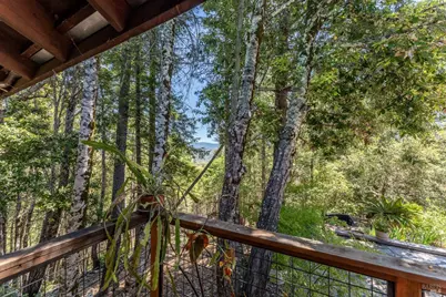 19155 Scenic Drive, Redwood Valley, CA 95470 - Photo 30