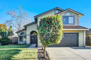 251 Woodstock Cir, Vacaville, CA 95687 - Photo 2