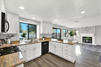 251 Woodstock Circle, Vacaville, CA 95687 - Photo 12