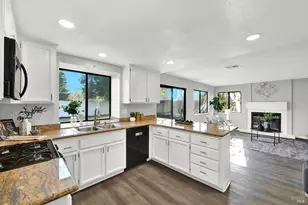 251 Woodstock Cir, Vacaville, CA 95687 - Photo 12