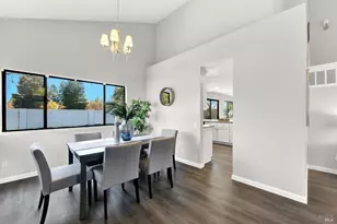 251 Woodstock Cir, Vacaville, CA 95687 - Photo 10