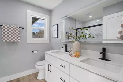 131 Healdsburg Avenue, Cloverdale, CA 95425 - Photo 8